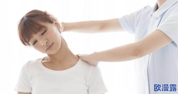 啊 用力 嗯 轻一点～按摩师，这句话表达了顾客在接受按摩时的感受与需求，既希望按摩师能够施加适当的力度，又渴望享受到舒适和放松的体验