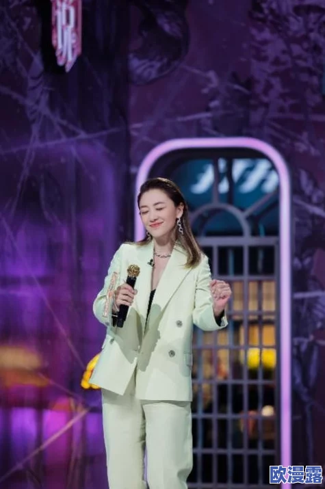 星空无限mv剧梁佳澎湃，传闻其与女主角私下关系暧昧，引发粉丝热议和关注！