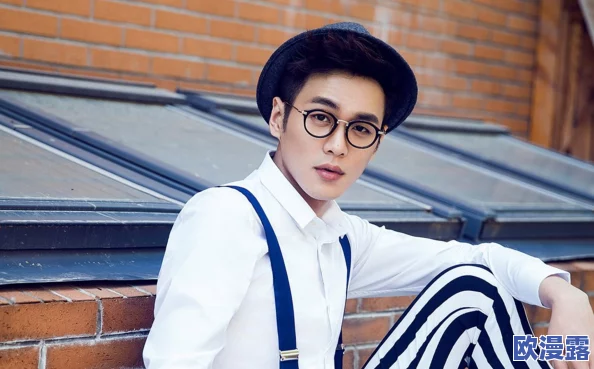 17chuangseshiping：传闻某知名明星将参与新剧拍摄，背后隐藏的故事引发网友热议与猜测！