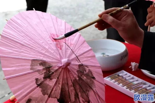 国产chinese男男dj网站迎来新动态，丰富内容与用户体验再升级，吸引更多年轻群体参与互动