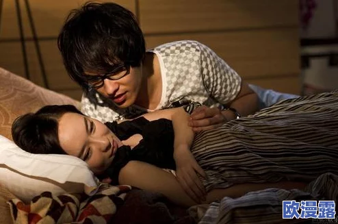 男女做爰猛烈视频电影:最新动态揭示了影片在票房和观众反响上的惊人表现,引发热议与讨论 男女做爰猛烈视频电影:最新动态揭示了影片在票房和观众反响上的惊人表现,引发热议与讨论