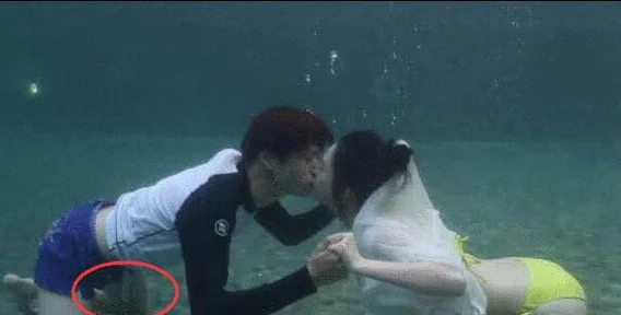 慢慢的从后面进去好爽,很多网友认为这种表达方式过于露骨,可能会引发不必要的误解和争议 慢慢的从后面进去好爽,很多网友认为这种表达方式过于露骨,可能会引发不必要的误解和争议