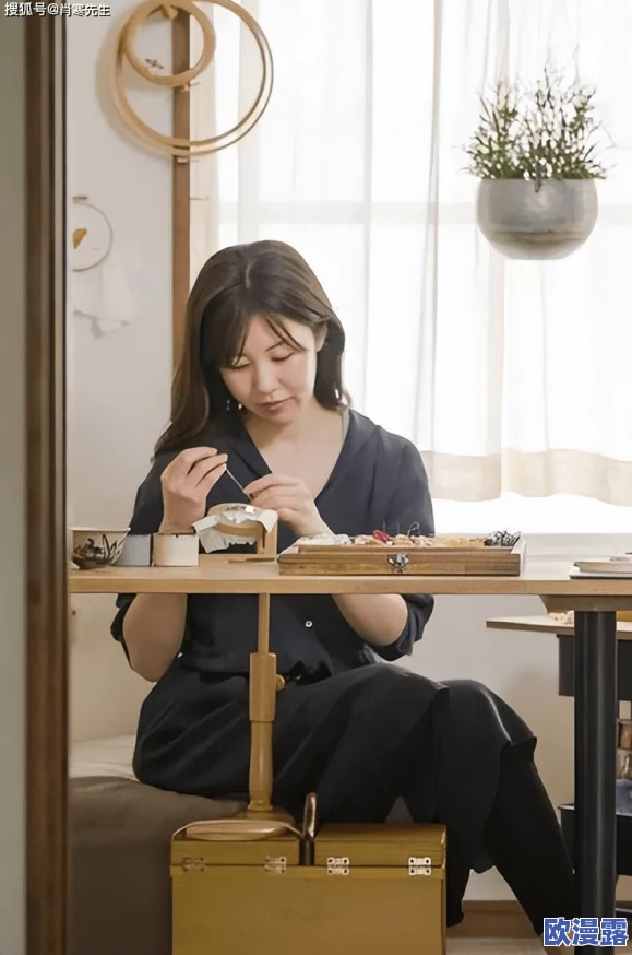 日本japanese极品主妇：最新动态揭示她们在家庭与职场之间的平衡，展现出独特的生活方式和价值观