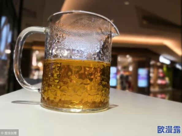 探索高H情节中的失禁与粗壮角色的心理动态：一场欲望与禁忌交织的奇妙旅程