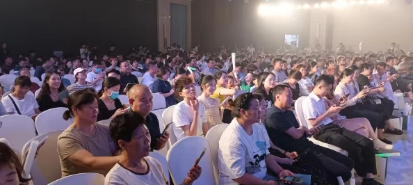 全民突击盛惠来袭：累计消耗钻石达标赢取豪华奖励活动