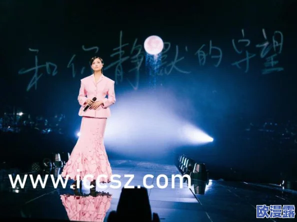 情趣内衣大尺度私房写真:最新潮流趋势与摄影技巧,展现个性魅力与性感风格的完美结合 情趣内衣大尺度私房写真:最新潮流趋势与摄影技巧,展现个性魅力与性感风格的完美结合