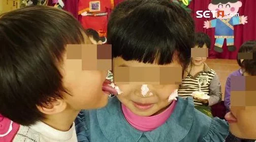 女生舔男生小鸡鸡，这种行为真是让人感到不适，应该尊重彼此的界限