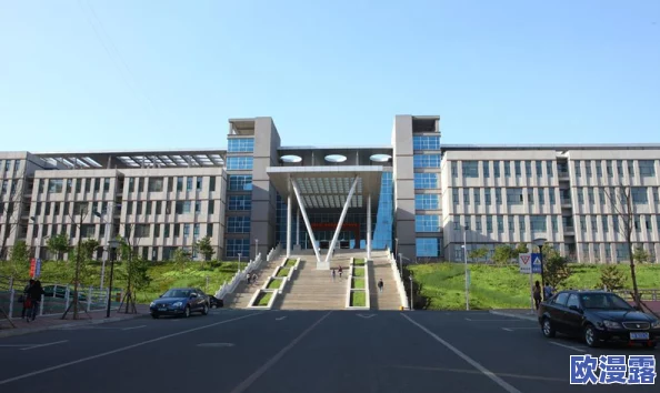 铜铜铜铜仁又大又深板，真是个令人惊叹的地方，值得一去！