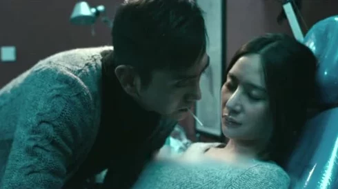 韩国理论电影午夜三级火豆网，剧情紧凑，演员表现出色，让人欲罢不能