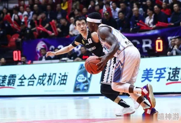 黑又硬巴斯狂砍3714，展现了他在赛场上的超强实力与不屈精神，引发球迷热议和期待未来表现