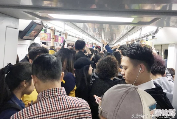 地铁太挤有人顶着怎么防知乎？教你几招轻松应对拥挤地铁的实用技巧与建议！