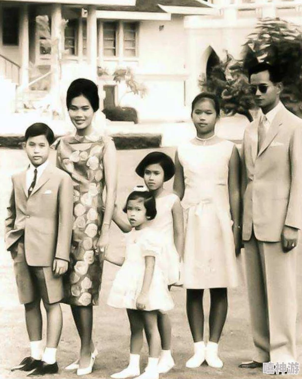未满十八岁可以用社交软件吗?探讨青少年使用社交平台的利与弊,以及如何安全地进行在线交流 未满十八岁可以用社交软件吗?探讨青少年使用社交平台的利与弊,以及如何安全地进行在线交流