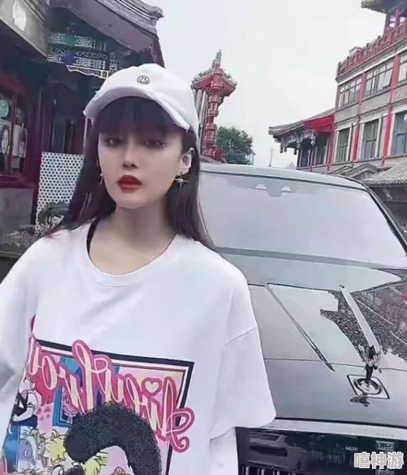 中国女孩黄色片引发社会热议，网络监管亟需加强以保护青少年健康成长