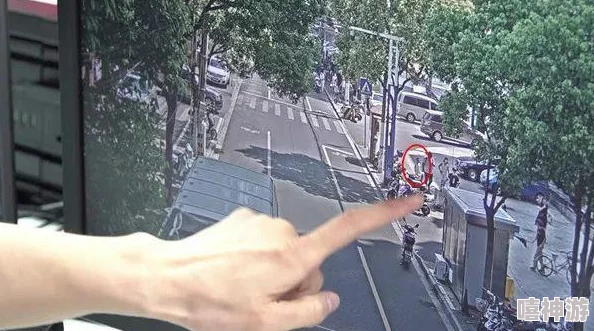 叔叔的成品店打工日记欣欣：网友们纷纷点赞，表示这是个充满温暖和乐趣的工作体验！