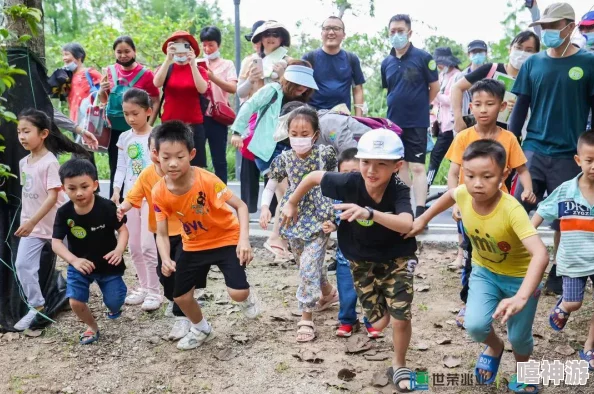 双男摸蛋事件引发热议,网友纷纷讨论其背后的社会意义与文化影响 双男摸蛋事件引发热议,网友纷纷讨论其背后的社会意义与文化影响