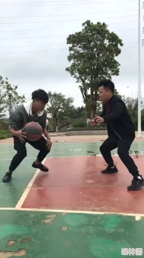 1v2三个男的是兄弟,他们在比赛中展现出无与伦比的默契和配合,令人惊叹不已 1v2三个男的是兄弟,他们在比赛中展现出无与伦比的默契和配合,令人惊叹不已