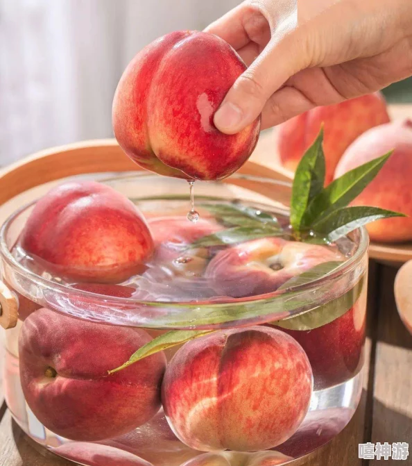大坤坤戳桃子流牛奶,带你感受清新美味与乡村风情的完美结合,尽享自然的馈赠与诱惑 大坤坤戳桃子流牛奶,带你感受清新美味与乡村风情的完美结合,尽享自然的馈赠与诱惑