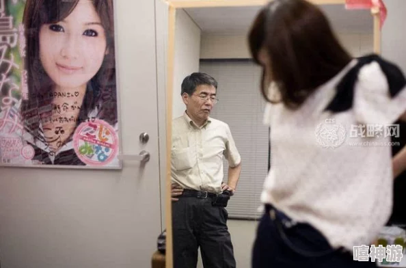 樱花草av：曝光内幕！明星与网红竟然都在用？惊人真相揭秘！