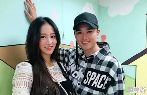 铿铿咚咚咚锵锵在线观看：某知名明星与富商传绯闻，疑似情侣关系曝光