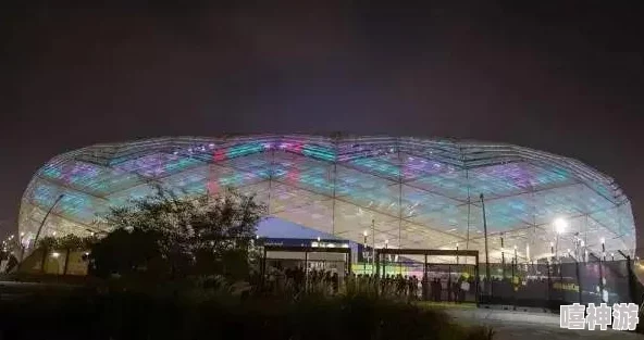 成人富二代短视频：豪车派对背后的奢华生活，圈内好友纷纷点赞引发热议！