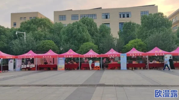 顶尖大但人文艺术展览2023：网友热议展品创意与文化深度，期待更多互动体验和多元化展示形式
