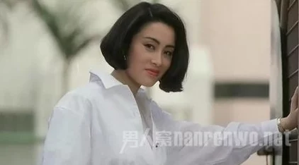 白洁高义张敏：三人私下聚会被拍，疑似暗藏情感纠葛，引发网友热议与猜测！