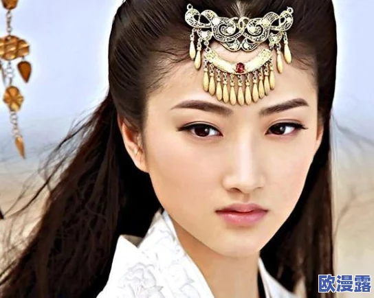 妲己裸体图片色：网曝古代美女妲己私密照片流出，引发八卦传闻和热议