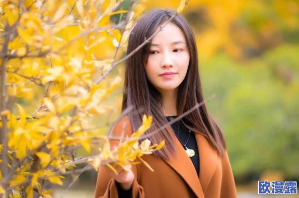 美人巨大的荫蒂BBW：她的魅力与自信如何影响周围人的生活和态度