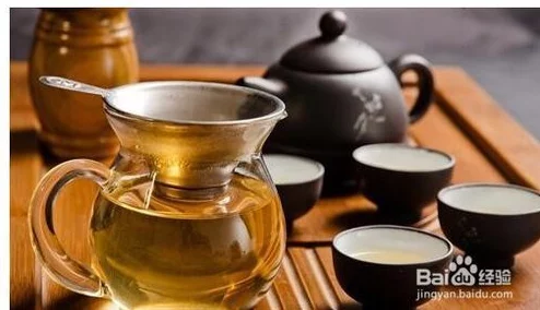 开拓者把花火当杯子，疑似为了追求刺激和炫耀？听说这背后还隐藏着一段不为人知的故事！
