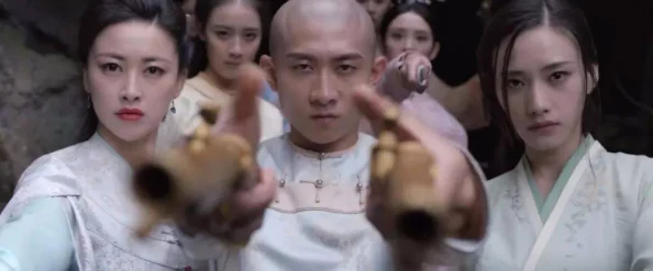 韦小宝通吃岛战七女，情感纠葛与权谋斗争交织，揭示复杂人性与爱情的多重考验