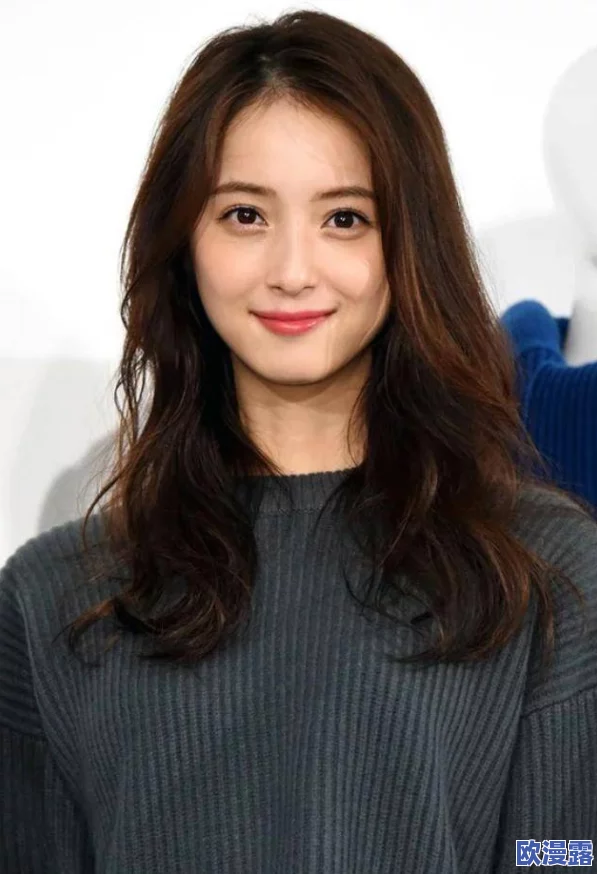 日本少妇人妻XXXXⅩ16：某知名女星被曝与多名富豪绯闻缠身，内幕揭秘！