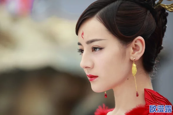 白婧白雪的快乐：据说两人在拍摄现场秘密交往，网友猜测他们已经订婚！