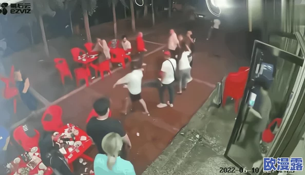 男Ji大巴进人女人的视频引发社会热议，探讨性别暴力与公共安全问题的深层次影响