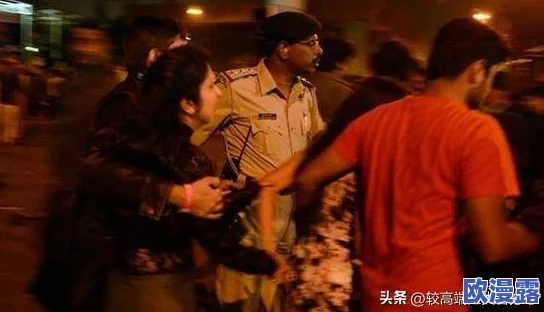 男Ji大巴进人女人的视频引发社会热议，探讨性别暴力与公共安全问题的深层次影响