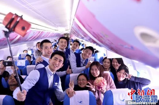 空少被猛男双龙GⅤ2022：讲述了一位空乘人员在一次航班中遭遇意外事件，与一名强壮男性之间发生的惊险故事