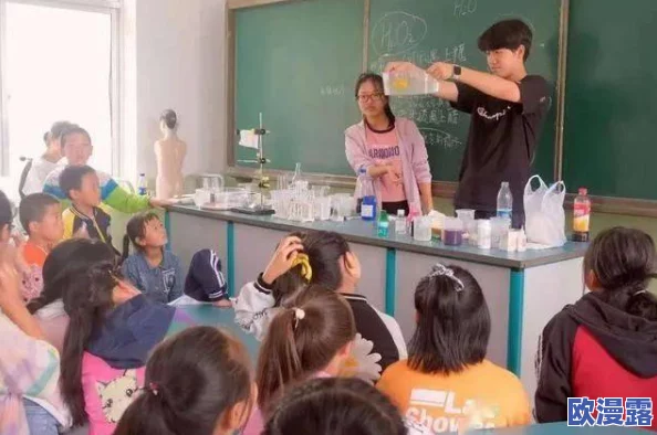 生物老师用自己做繁衍例子，网友纷纷表示：这样的教学方式让人耳目一新，生动有趣又易于理解！