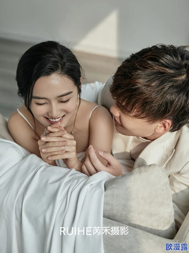 蜜桃影像：通过独特的视觉艺术手法，展现生活中的细腻瞬间与情感交织，让观众在每一帧中感受到温暖与美好