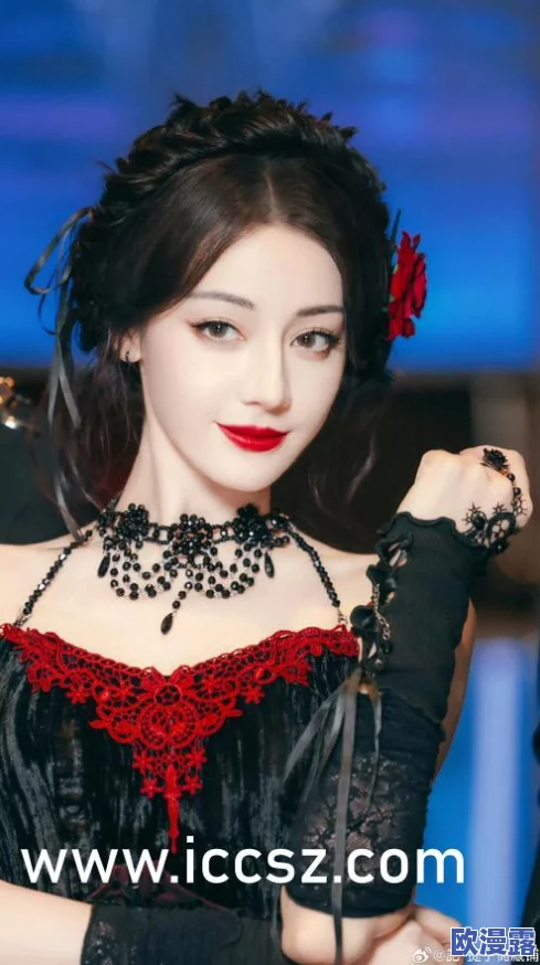 爆乳女神麻酥酥：她以其独特的魅力和出众的身材在网络上赢得了大量粉丝，成为当红的网络偶像