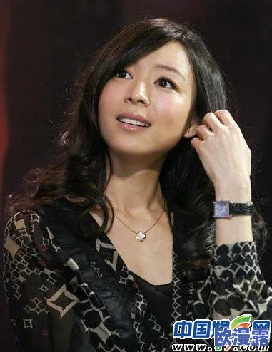 国产片黄色：知情人士透露，该片拍摄过程中曾发生导演与女主角绯闻传闻