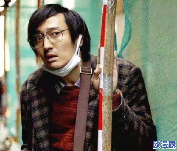 恶毒少爷长大后被爆炒,昔日的冷酷霸主如今成为了众人追捧的美食新星! 恶毒少爷长大后被爆炒,昔日的冷酷霸主如今成为了众人追捧的美食新星!