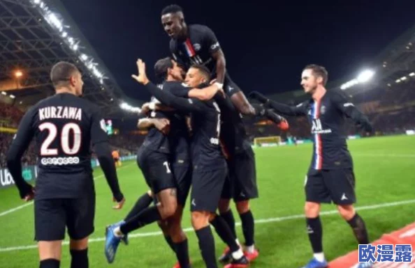 翻来覆去1v2：在这场激烈的对抗中，选手们展现了高超的技巧与策略，最终以惊人的表现赢得胜利