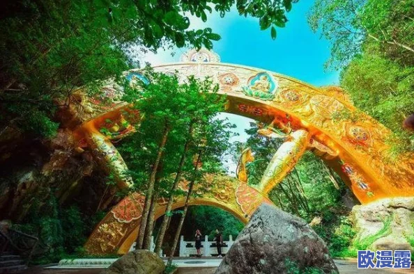 桃花源口水潺潺,探寻古人理想中的世外桃源与现代生活的交融之美 桃花源口水潺潺,探寻古人理想中的世外桃源与现代生活的交融之美