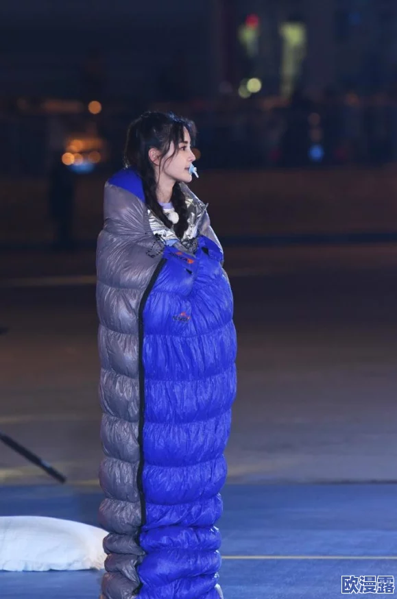 1v3兄妹姓苏的故事:讲述了三位兄妹在面对挑战时团结一致、共同克服困难的感人经历 1v3兄妹姓苏的故事:讲述了三位兄妹在面对挑战时团结一致、共同克服困难的感人经历