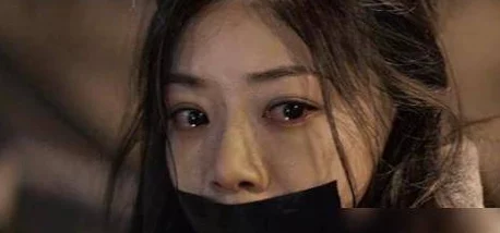 云缨红着脸流眼泪，背后隐藏的故事让人心疼不已，情感纠葛引发无数共鸣与思考