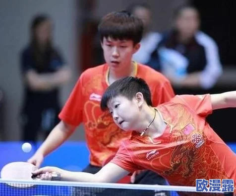 东北XXX乱人XX乱，传闻某明星在当地夜店狂欢被拍，网友热议其私生活引发关注！