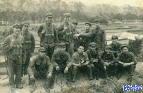 将军hlH：网友热议其军事才能与领导风格，认为他在现代战争中的战略思维值得借鉴与学习