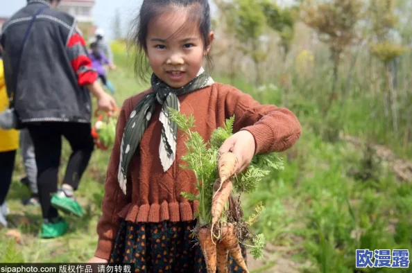 光腿拔萝卜光腿拔萝卜:网友热议这个创意地点,惊讶于其独特趣味和互动性! 光腿拔萝卜光腿拔萝卜:网友热议这个创意地点,惊讶于其独特趣味和互动性!