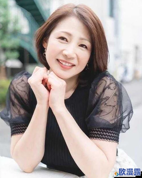 有田真希：从偶像歌手到影视演员的华丽转身与个人成长历程分析