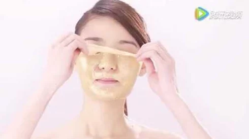 一面亲一面膜下边53分钟，震惊全国的真相曝光，揭开隐藏在面膜背后的秘密！