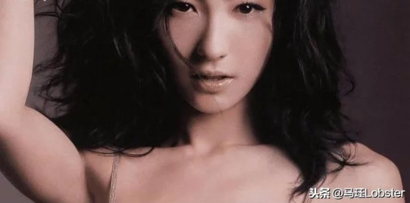 震惊！张柏芝裸体下边毛茸茸的照片曝光，众网友热议引发广泛关注！